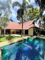 Villa Raya Private Pool Villas Resort