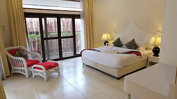 Villa Raya Private Pool Villas Resort