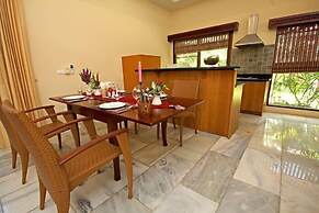 Villa Raya Private Pool Villas Resort