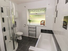 Hillside Lodge