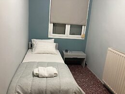 Yanni's Urban Residence