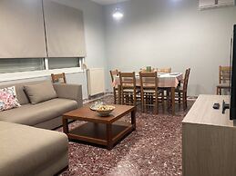 Yanni's Urban Residence