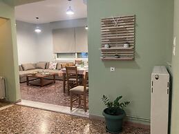 Yanni's Urban Residence