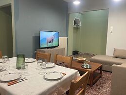 Yanni's Urban Residence