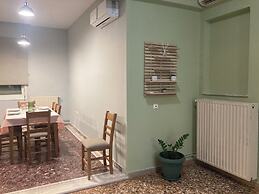 Yanni's Urban Residence