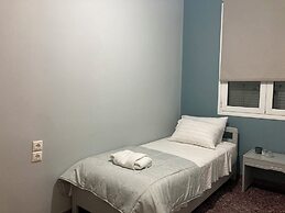 Yanni's Urban Residence