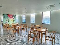 Cam Ranh Nha Trang Seaview Condotel