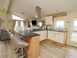 Platinum Lodge