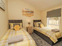 Platinum Lodge
