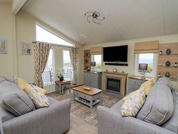Platinum Lodge