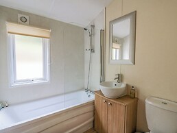Platinum Lodge
