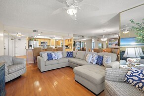 Oceanfront Penthouse #11b