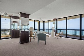 Oceanfront Penthouse #11b