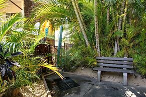 Napili Bay NAB-107 by KBM