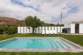 Paredones II Villa Caminito del Rey