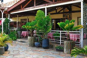 Ave Maria Hotel