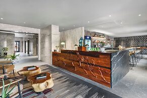 Wolfe's Moab, Adult Only Hotel