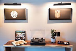 Wolfe's Moab, Adult Only Hotel