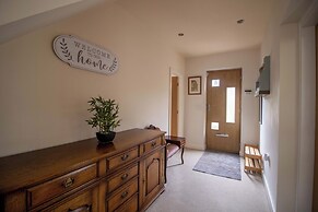 Bradley Manor