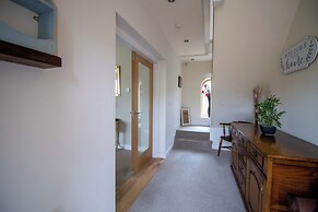 Bradley Manor