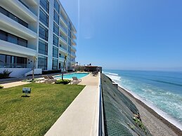 Luxury Beachfront Condo in Rosarito with Pool & Jacuzzi