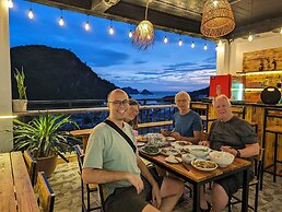 Cat Ba Xanh Spring Garden Hotel