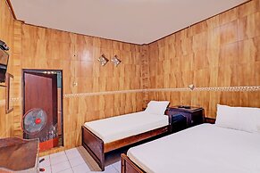 SPOT ON 92028 Hotel Surya Near Pelabuhan Gilimanuk