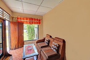 SPOT ON 92028 Hotel Surya Near Pelabuhan Gilimanuk