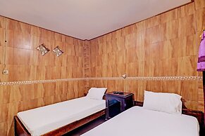 SPOT ON 92028 Hotel Surya Near Pelabuhan Gilimanuk