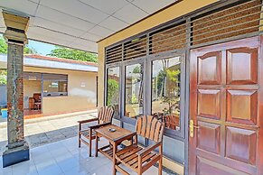 SPOT ON 92028 Hotel Surya Near Pelabuhan Gilimanuk