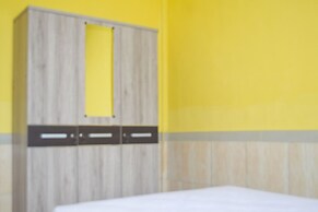 SPOT ON 91463 Obby Guest House