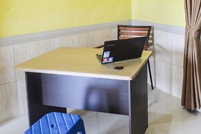 SPOT ON 91463 Obby Guest House