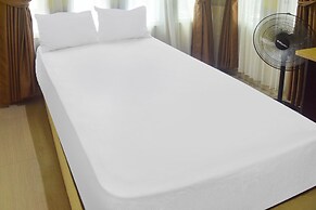 SPOT ON 91463 Obby Guest House