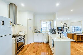 New Melbourne Staycation 3BRM
