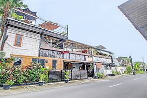 OYO 92256 Sentosa Residence