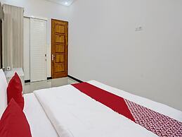 OYO Ipeda Family Residence 2