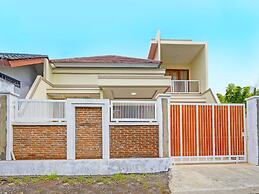 OYO Ipeda Family Residence 2