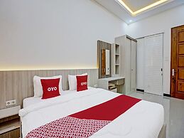 OYO Ipeda Family Residence 2