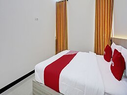 OYO Ipeda Family Residence 2