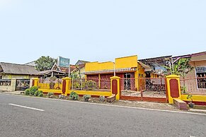 SPOT ON 92018 Homestay Akbar Aufa Syariah