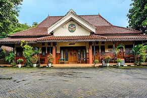 OYO 92332 Griyo Werdiningsih