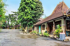 OYO 92332 Griyo Werdiningsih