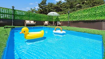 Taean Withdog Aegyeonspa Poolvilla