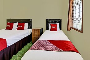 OYO 90443 Hotel New Kartika In