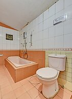 OYO 90443 Hotel New Kartika In