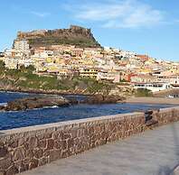 Two-room Apartment With Swimming Pool Castelsardo Sleeps 4