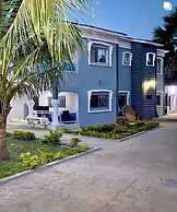 The Retreat Emerald Apartments Close to the Beach