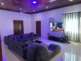 The Retreat Emerald Apartments Close to the Beach