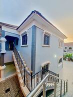 The Retreat Emerald Apartments Close to the Beach