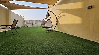 Dubai's Hidden Gem, Villa With Private Pool